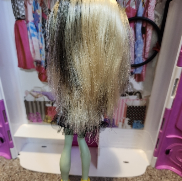 2016 Emoji Frankie Stein - Picture 6 of 6